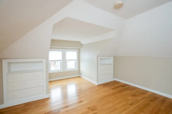 $2,600 | 32 Gilman Street, Unit 2 2, Nashua, NH 03060