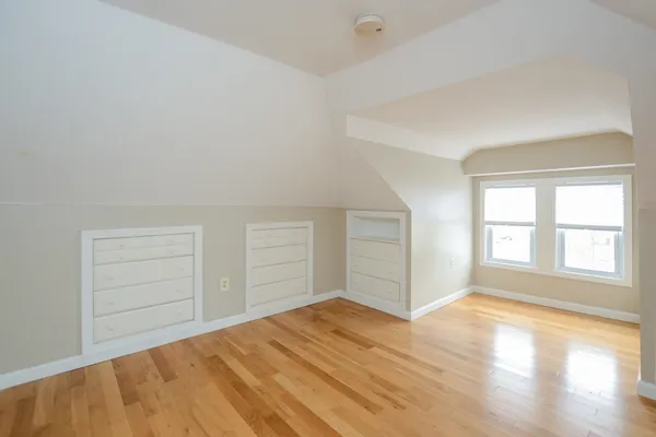 $2,600 | 32 Gilman Street, Unit 2 2, Nashua, NH 03060