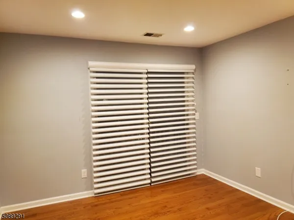 en view of a room with a window