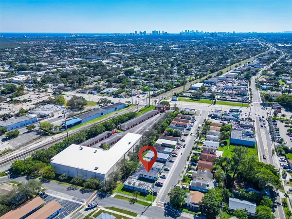 $1,750 | 105 Southwest 5th Court, Unit 2, Dania Beach, FL 33004