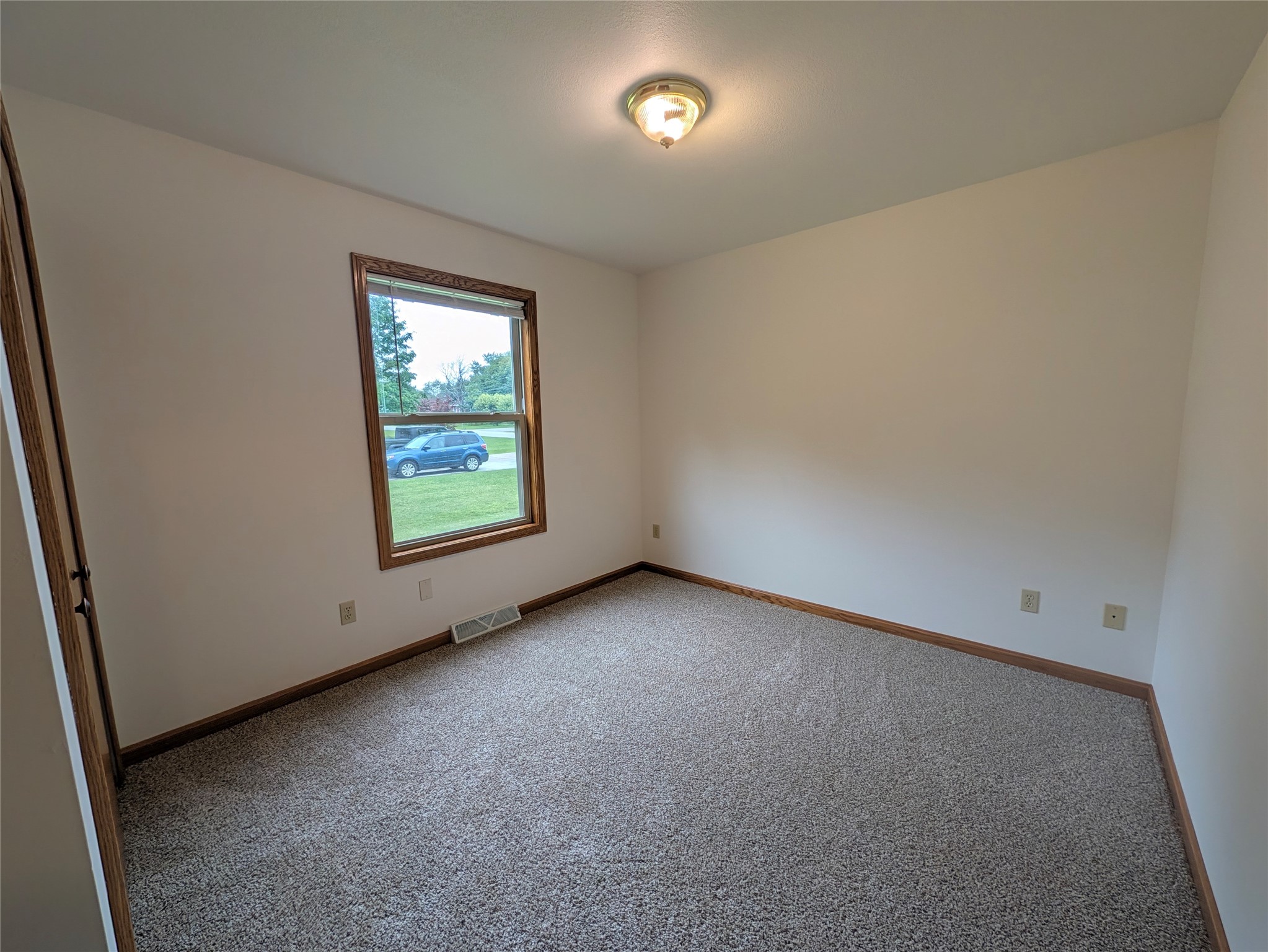 4851 Ridge Parkway Erie, PA 16510 - Photo 13 of 27 Gallery Image 13