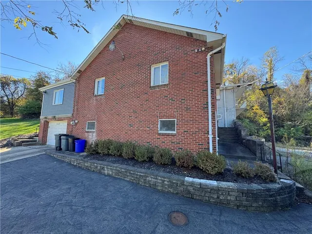 a view of a house with outdoor space
