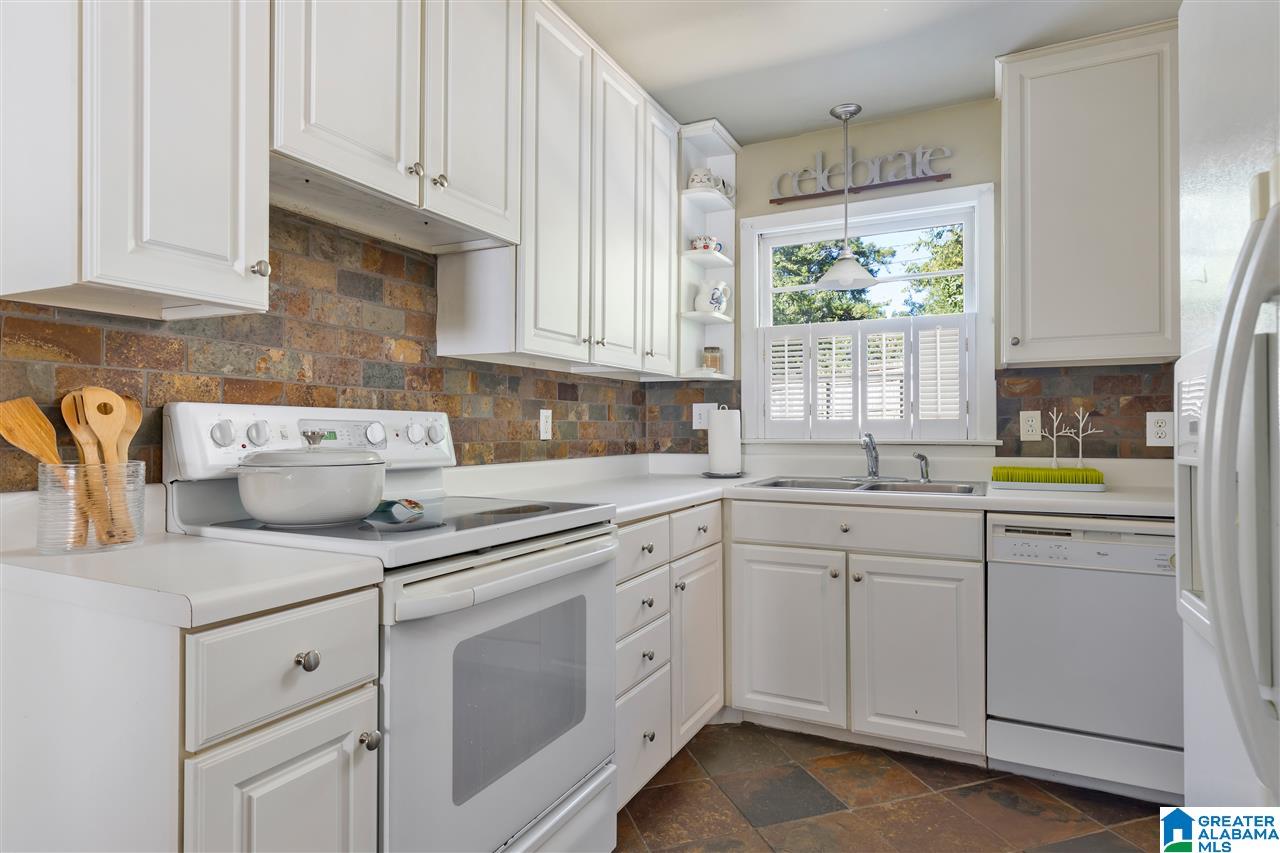 120 Stoneview Road Birmingham, AL 35210 - Photo 9 of 26