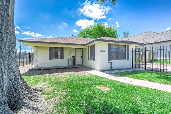 $2,480 | 4356 A Phlox Street, Houston, TX 77051