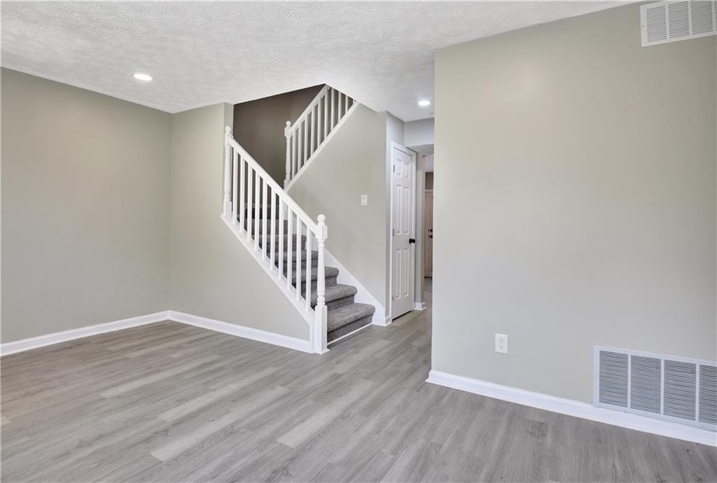 501 Carlton Road, Unit 5E Palmetto, GA 30268 - Photo 8 of 33
