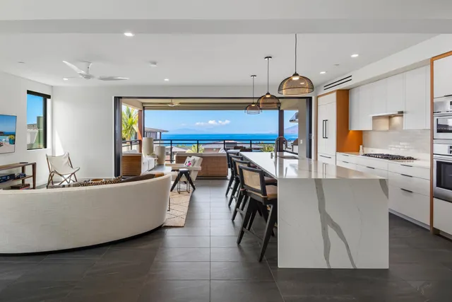 $3,999,000 | 30 Kai Malu Drive, Unit 201, Kihei, HI 96753