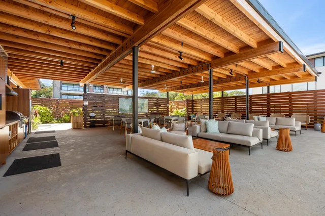 $3,999,000 | 30 Kai Malu Drive, Unit 201, Kihei, HI 96753