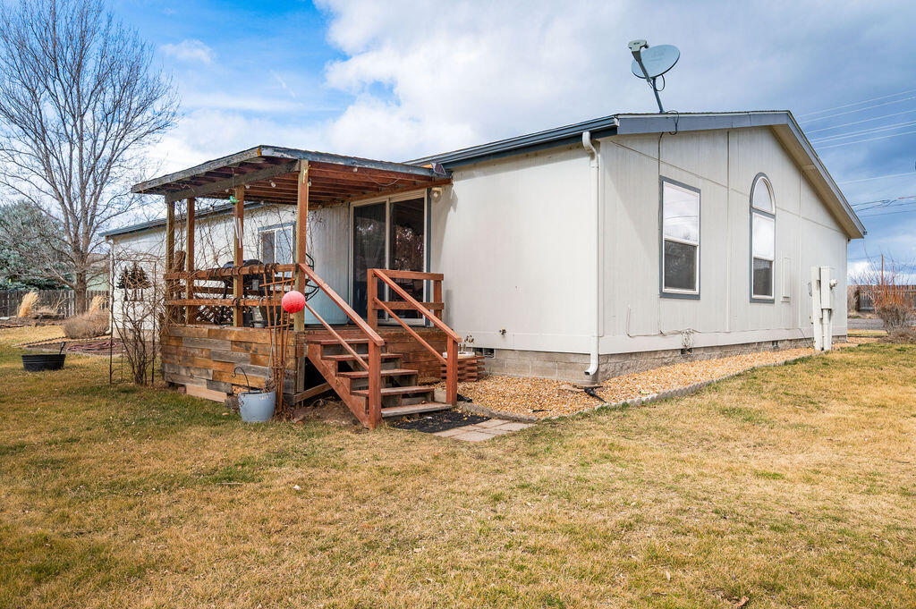 20645 Tumalo Road Bend, OR 97703 - Photo 11 of 31 20645TumaloRd-15