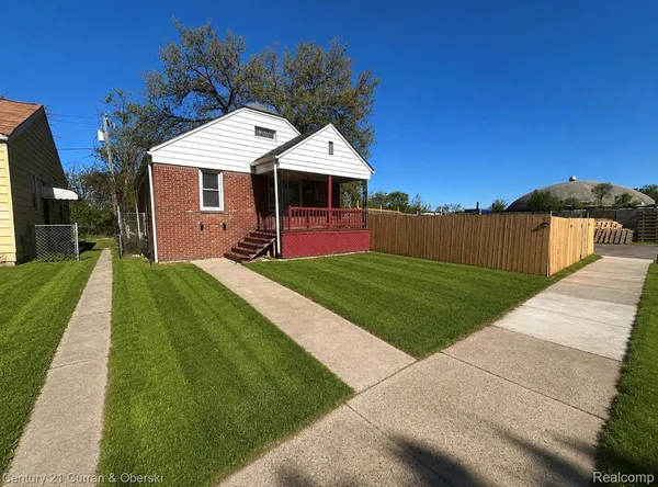 $89,900 | 14297 Wisconsin Street, Detroit, MI 48238
