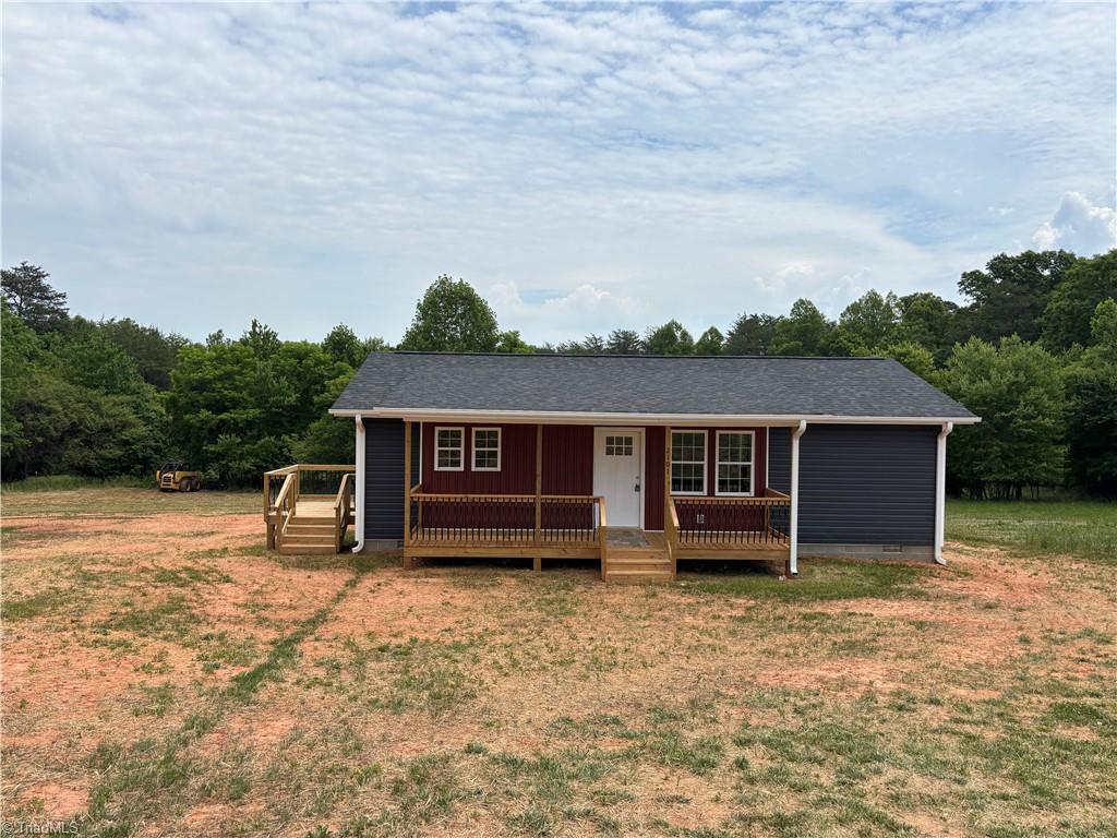 2101 Cook School Road Pilot Mountain, NC 27041 - Photo 2 of 10