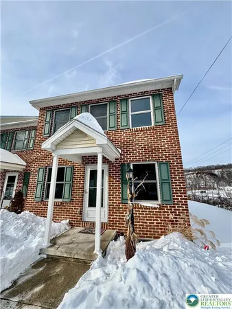 $1,975 | 10 Railroad Avenue, East Bangor, PA 18013