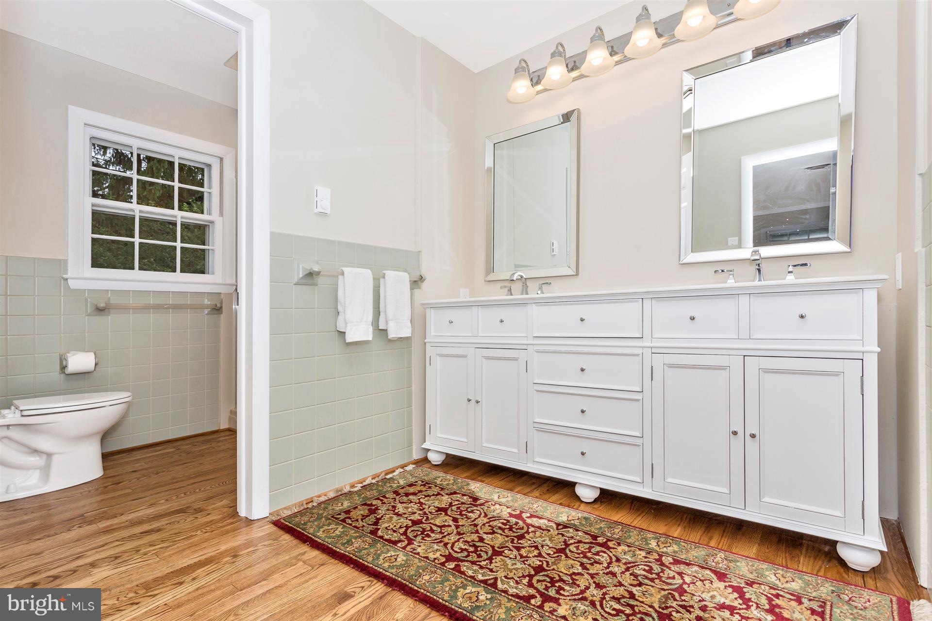 19639 Spring Creek Road Hagerstown, MD 21742 - Photo 17 of 30 Bath (Master)
