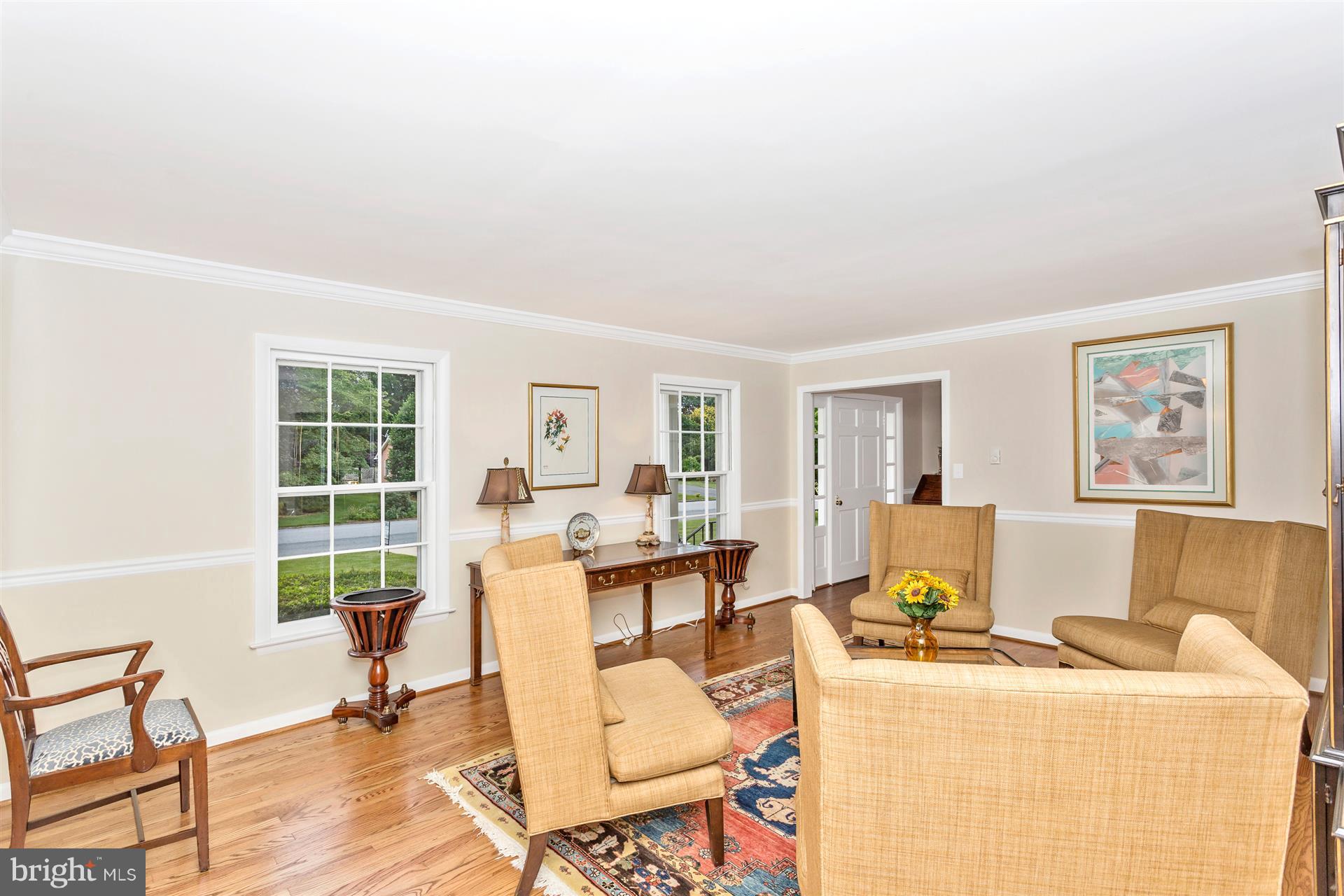 19639 Spring Creek Road Hagerstown, MD 21742 - Photo 6 of 30 Living Room