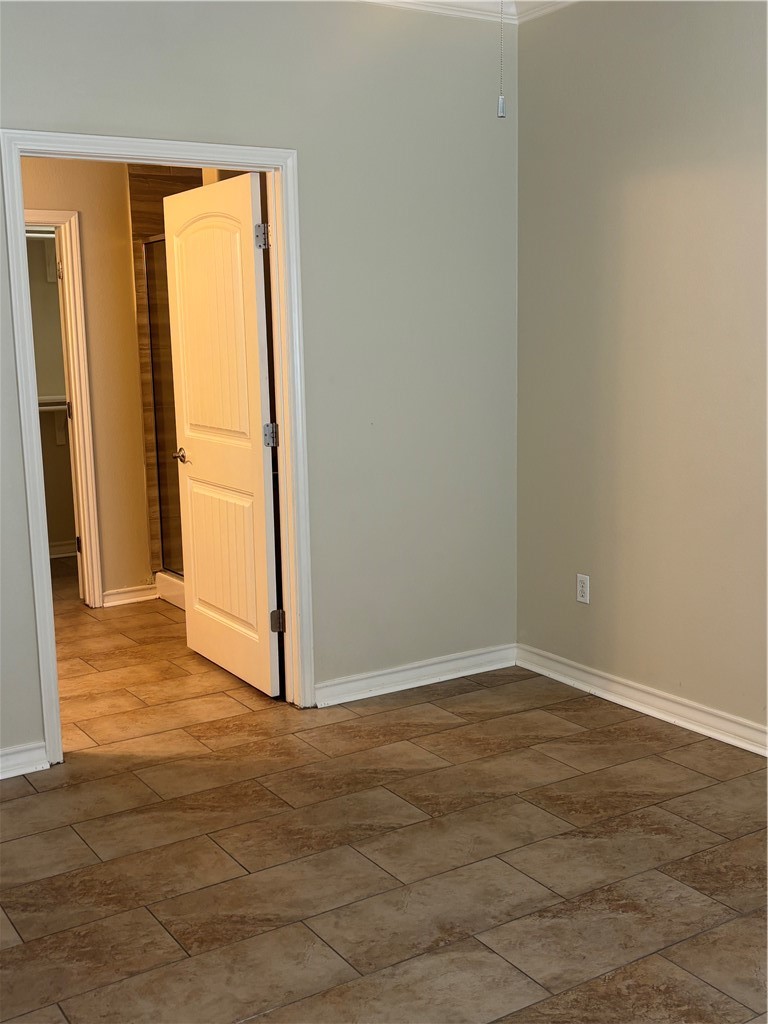 921 Moore Avenue Portland, TX 78374 - Photo 12 of 18 an empty room with window