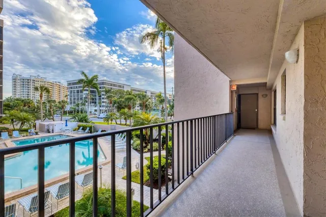 $700,000 | 1001 Benjamin Franklin Drive, Unit 201, Sarasota, FL 34236