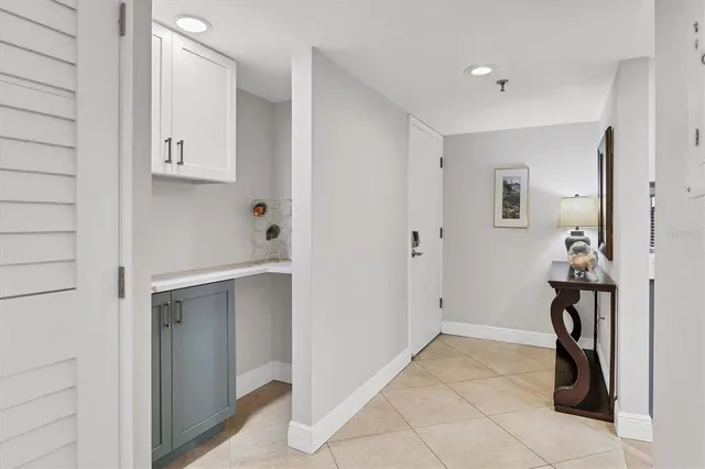 $700,000 | 1001 Benjamin Franklin Drive, Unit 201, Sarasota, FL 34236