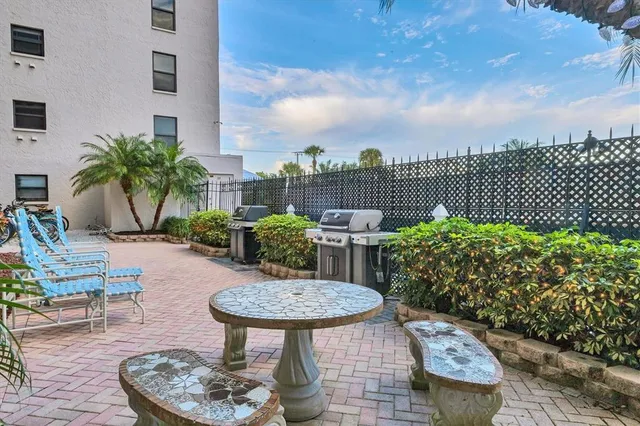 $700,000 | 1001 Benjamin Franklin Drive, Unit 201, Sarasota, FL 34236