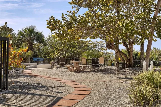 $700,000 | 1001 Benjamin Franklin Drive, Unit 201, Sarasota, FL 34236