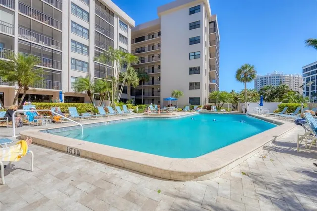 $700,000 | 1001 Benjamin Franklin Drive, Unit 201, Sarasota, FL 34236