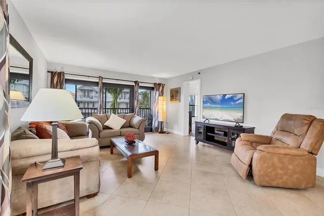 $700,000 | 1001 Benjamin Franklin Drive, Unit 201, Sarasota, FL 34236