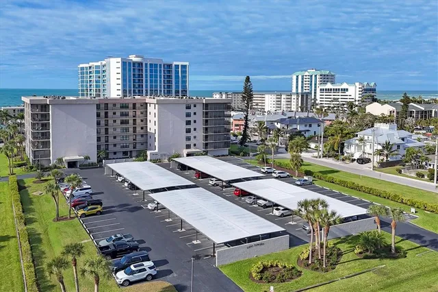 $700,000 | 1001 Benjamin Franklin Drive, Unit 201, Sarasota, FL 34236