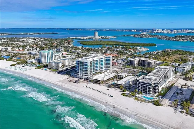 $700,000 | 1001 Benjamin Franklin Drive, Unit 201, Sarasota, FL 34236