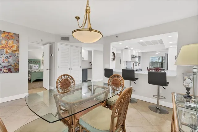 $700,000 | 1001 Benjamin Franklin Drive, Unit 201, Sarasota, FL 34236