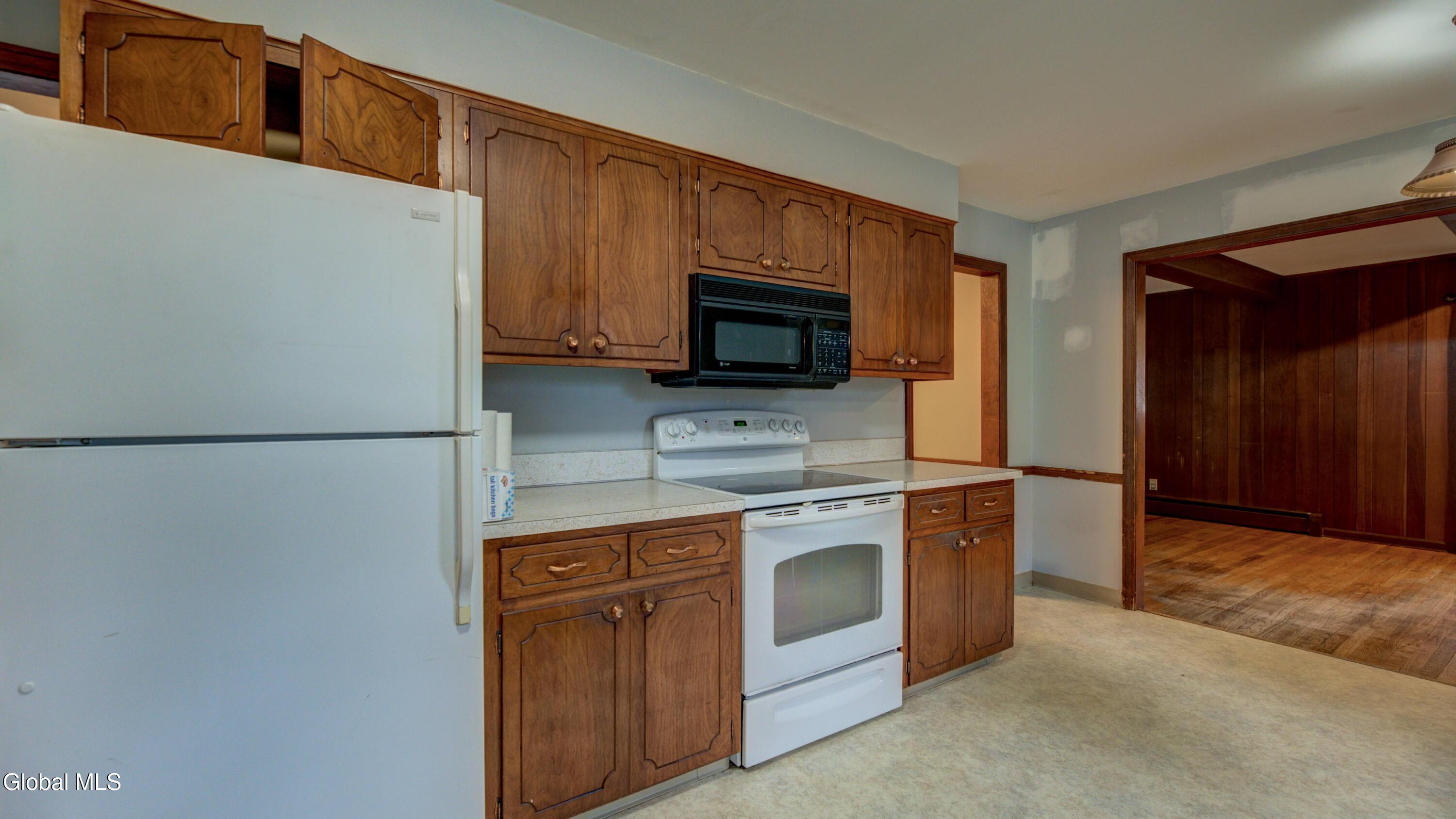 38 Hamilton Street Guilderland, NY 12084 - Photo 13 of 34 38 Hamilton St-25