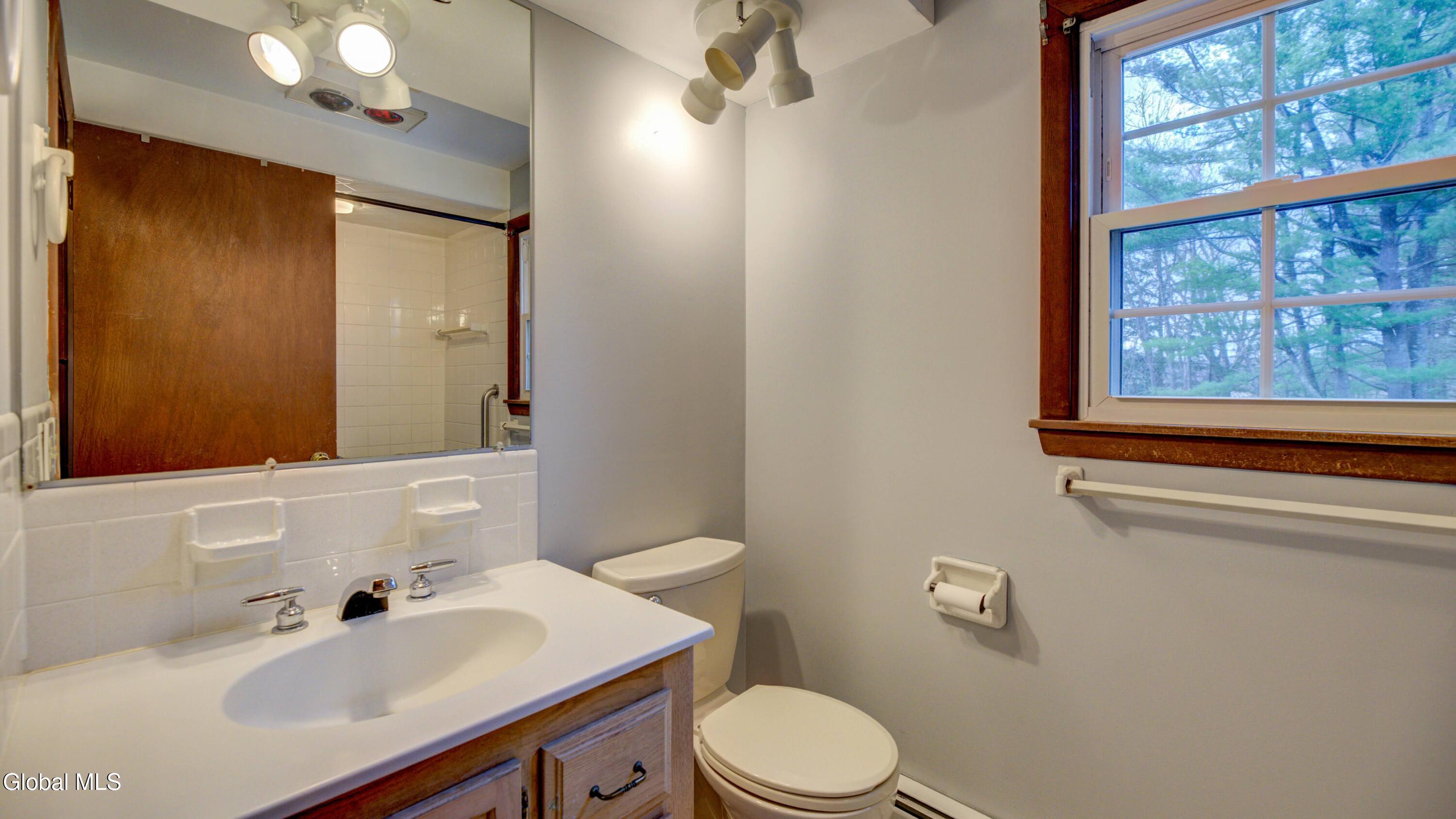 38 Hamilton Street Guilderland, NY 12084 - Photo 24 of 34 38 Hamilton St-39