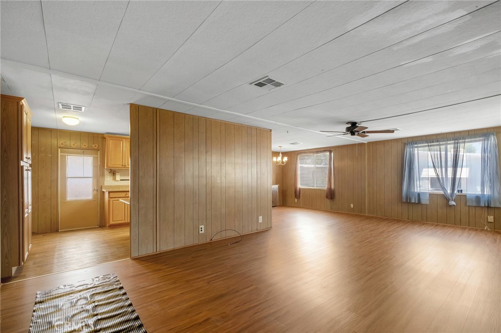 11414 Serra Road, Unit 38 Apple Valley, CA 92308 - Photo 5 of 25