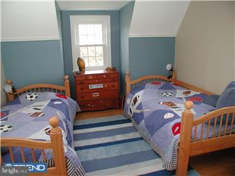 654 East Greenman Road Haddon Township, NJ 08033 - Photo 11 of 12 Gallery Image 11