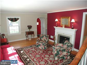 654 East Greenman Road Haddon Township, NJ 08033 - Photo 3 of 12 Gallery Image 3