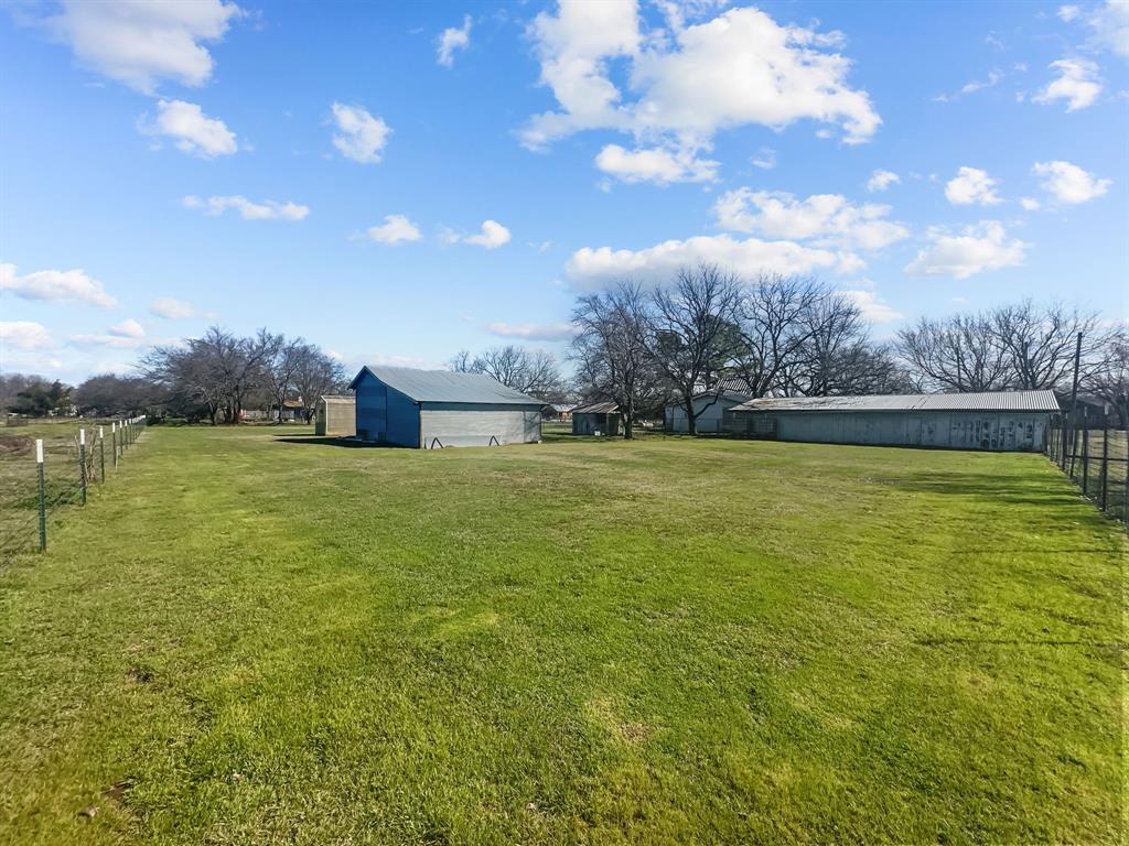 13023 Big Indian Road Callisburg, TX 76240 - Photo 16 of 30