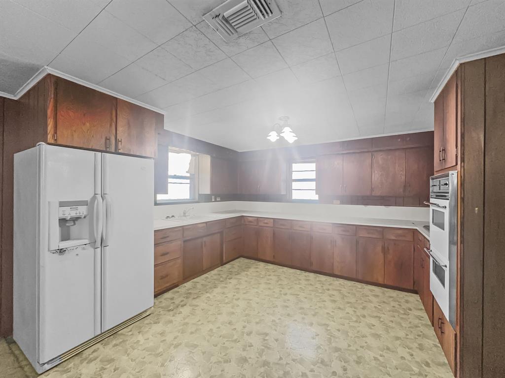 13023 Big Indian Road Callisburg, TX 76240 - Photo 7 of 30