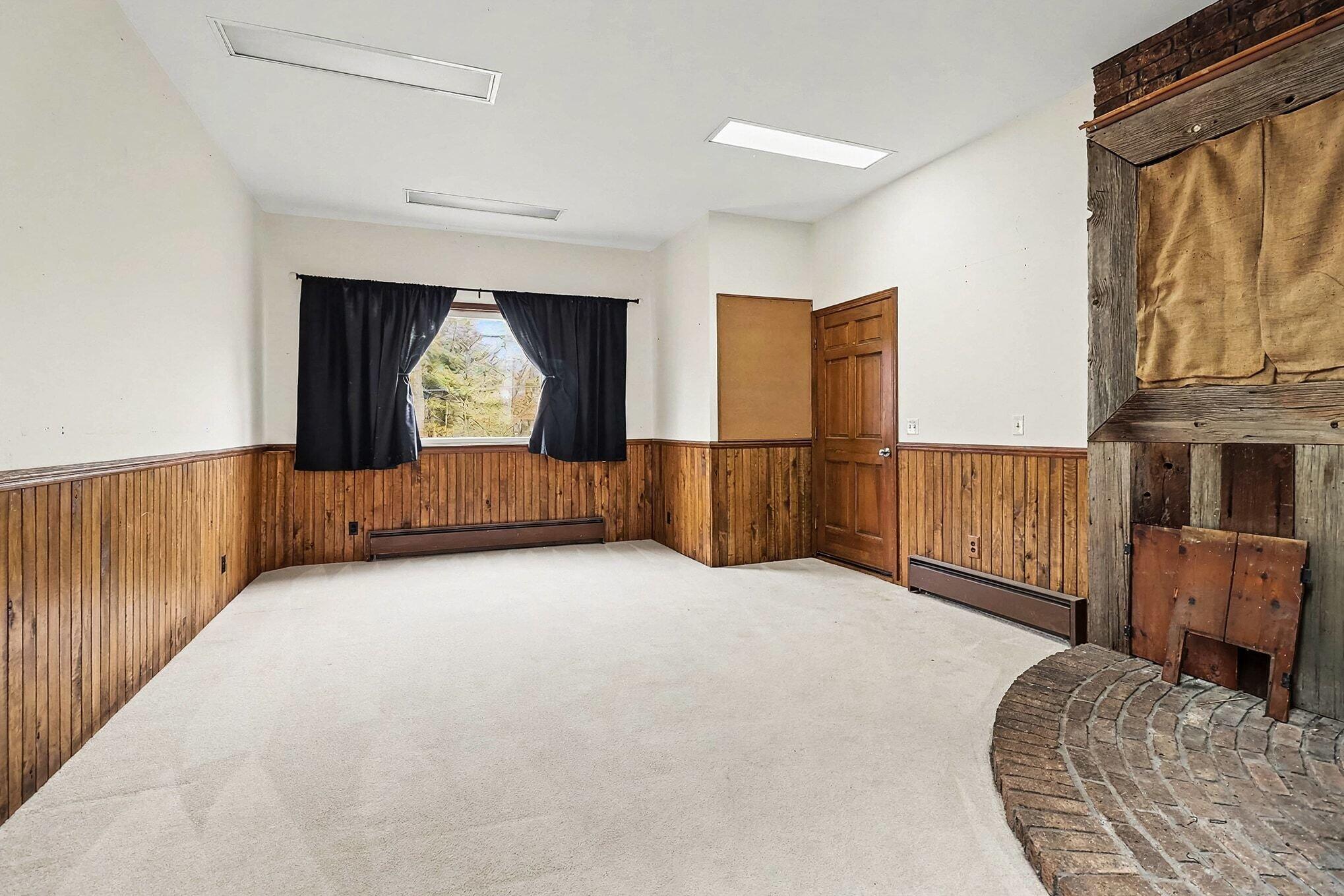 6595 Zellar Road Whitehall, MI 49461 - Photo 19 of 41 015_file_5525