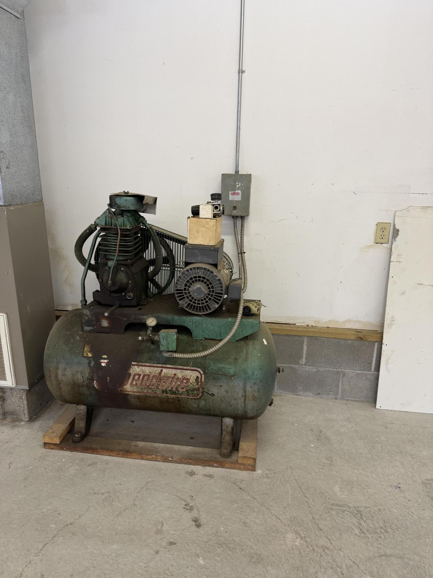 6595 Zellar Road Whitehall, MI 49461 - Photo 28 of 41 IMG_2033