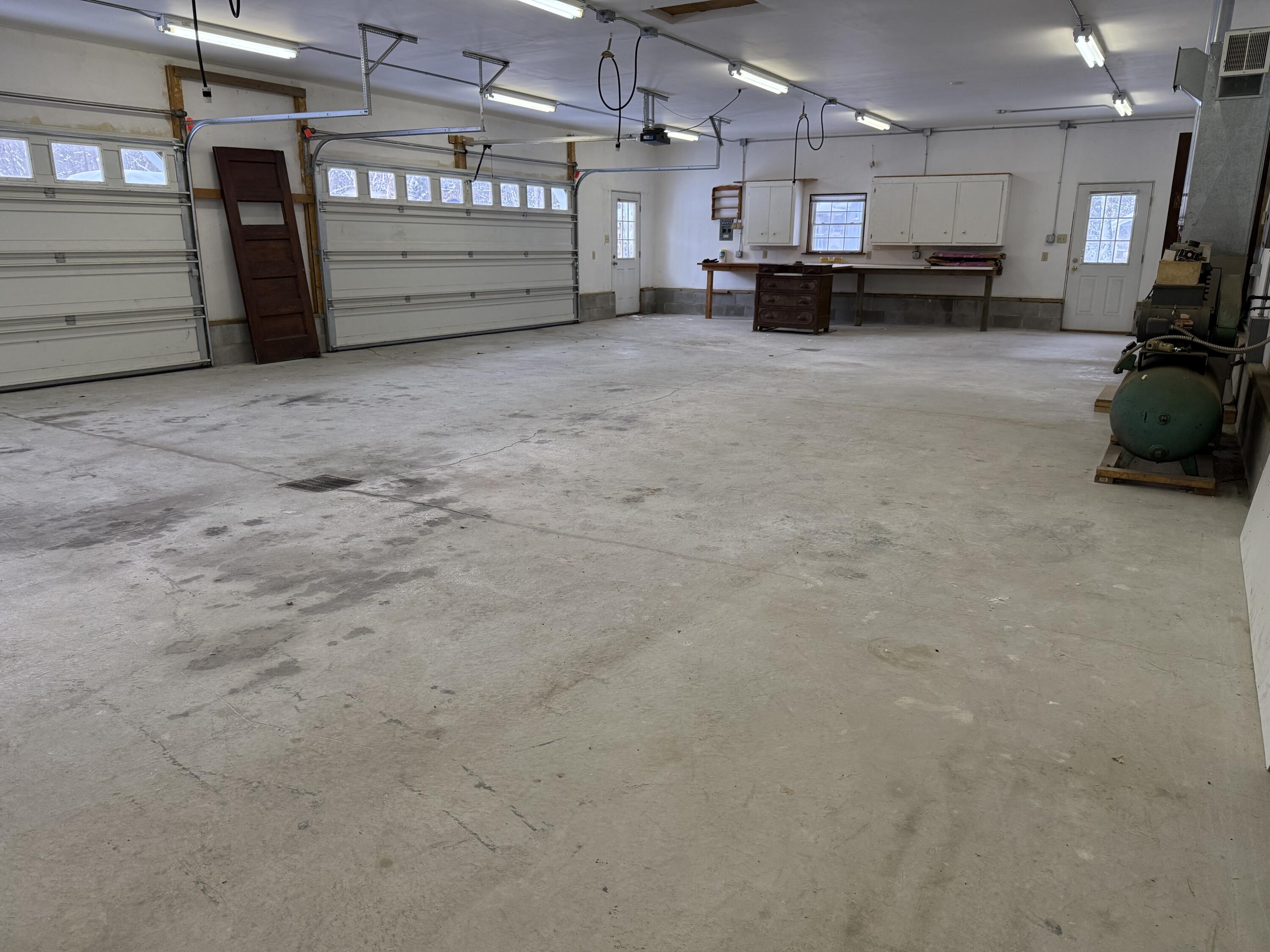 6595 Zellar Road Whitehall, MI 49461 - Photo 36 of 41 IMG_2031