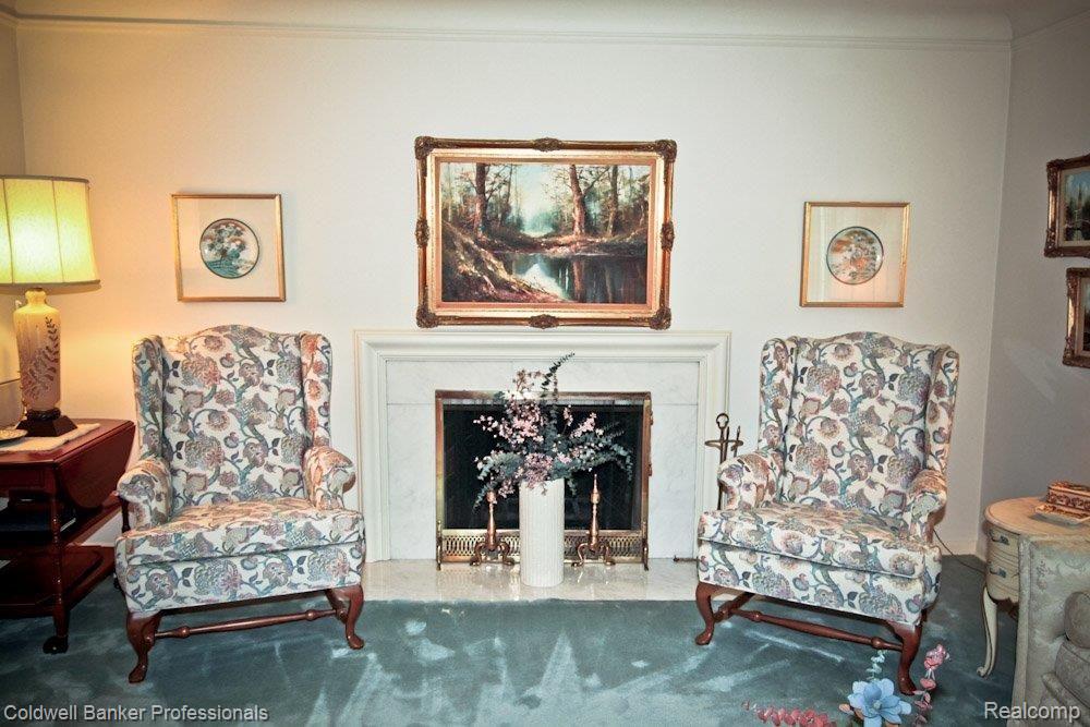 575 Hamilton Road Bloomfield Hills, MI 48301 - Photo 5 of 25 IMG_8720.jpg