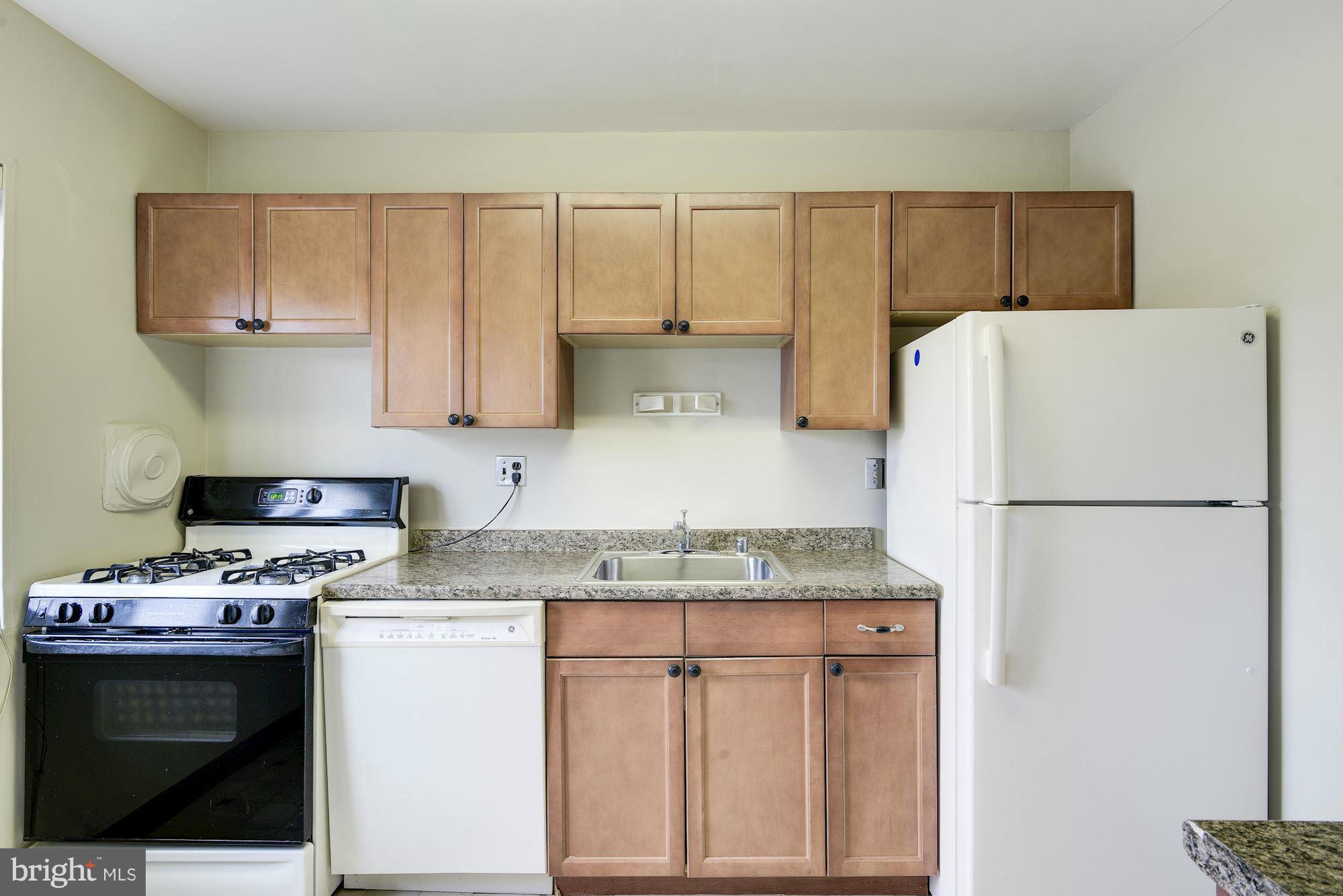 614 Sligo Avenue, Unit 311 Silver Spring, MD 20910 - Photo 17 of 27 Kitchen