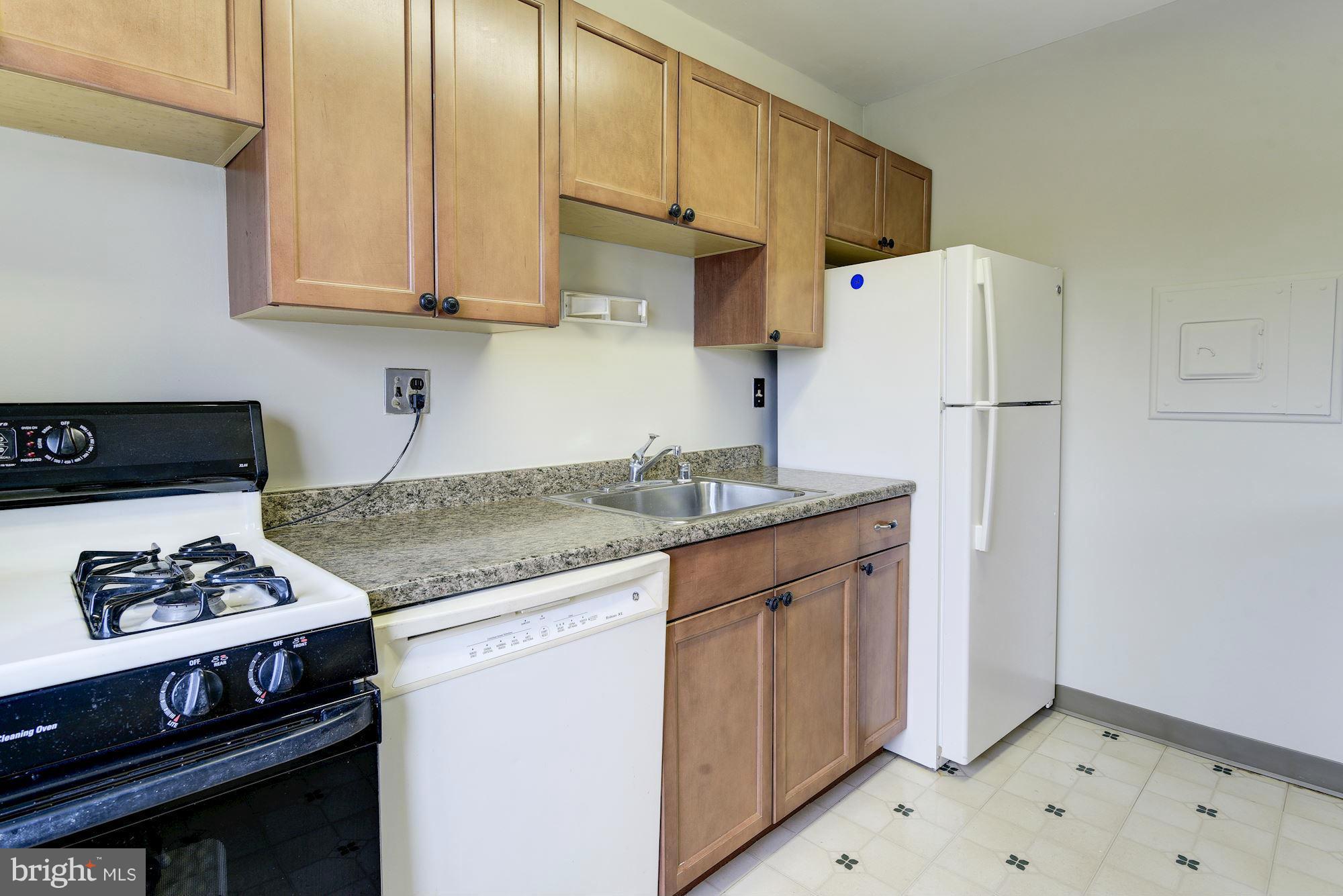 614 Sligo Avenue, Unit 311 Silver Spring, MD 20910 - Photo 21 of 27 Kitchen