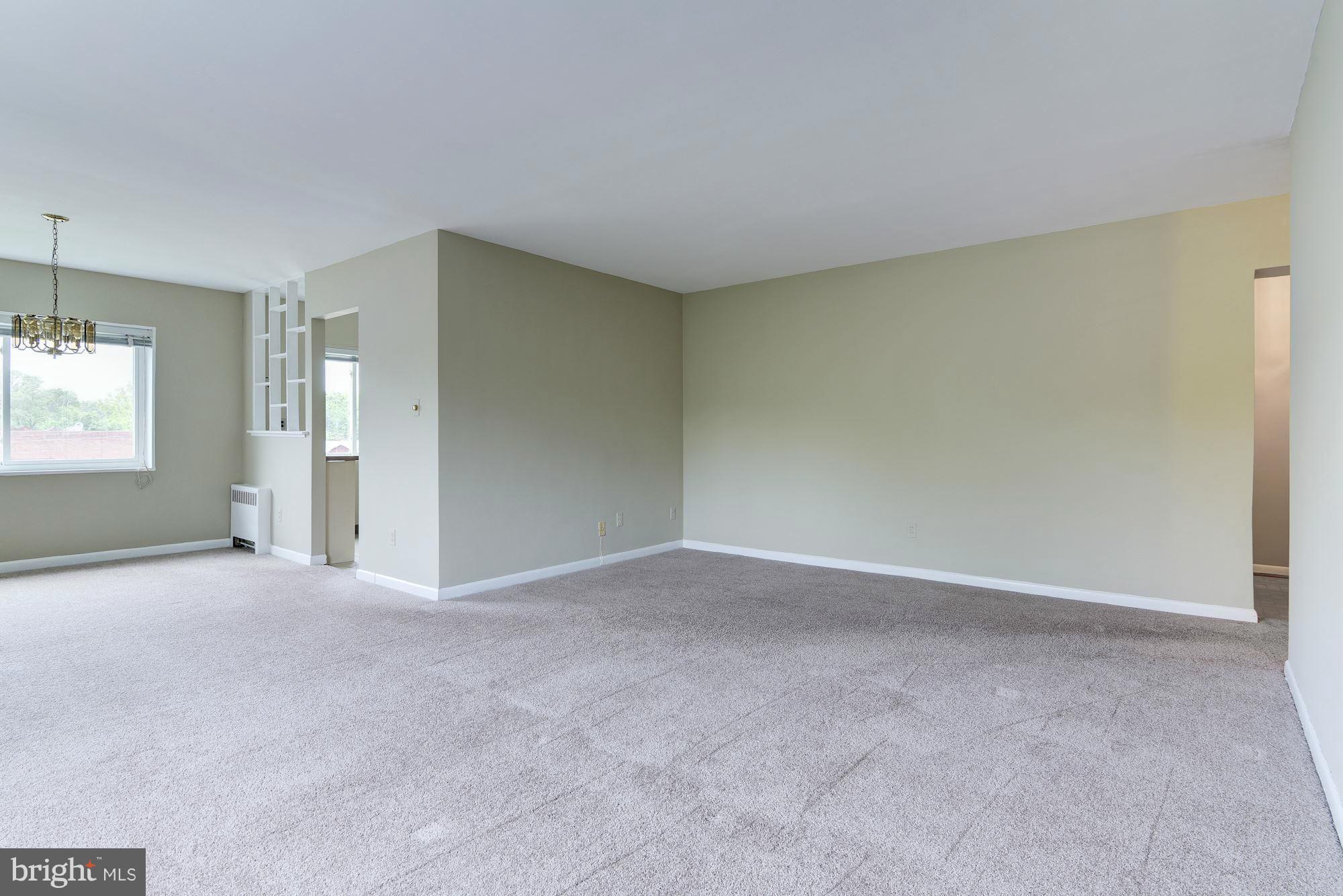 614 Sligo Avenue, Unit 311 Silver Spring, MD 20910 - Photo 10 of 27 Living Room