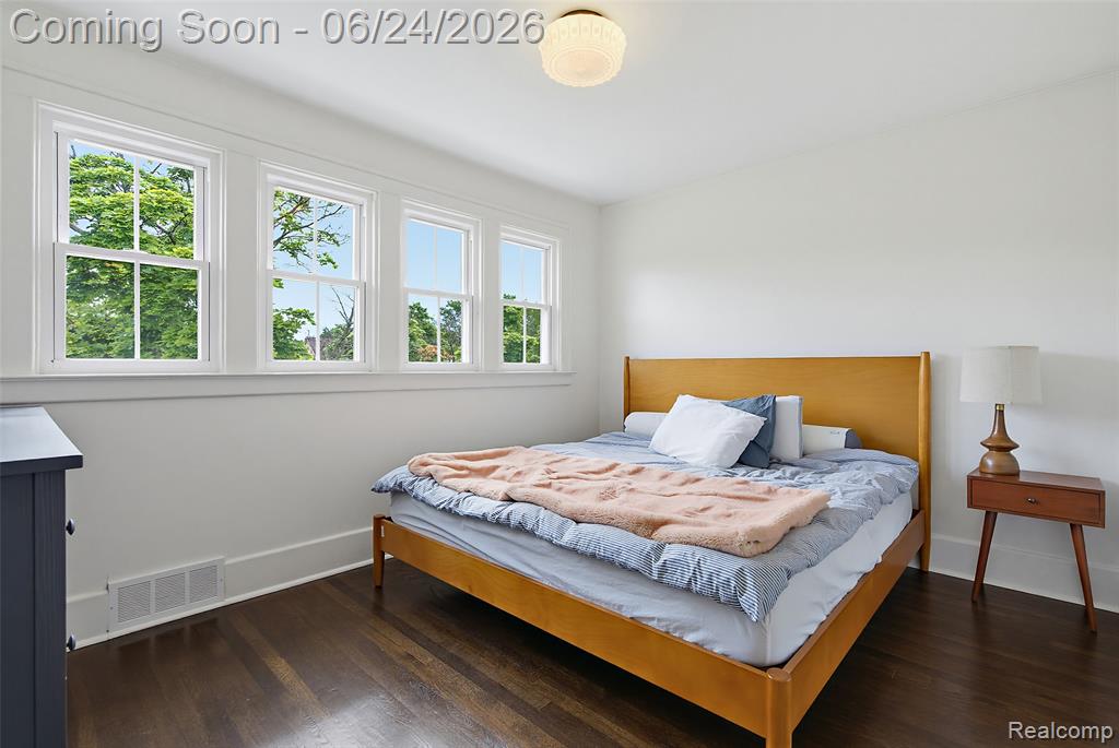 2476 Beals Street Detroit, MI 48214 - Photo 17 of 46