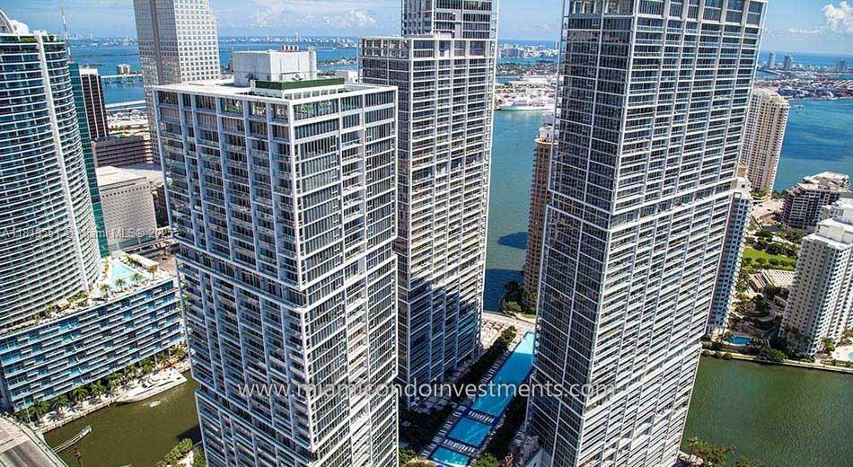 485 Brickell Avenue, Unit 4004 Miami, FL 33131 - Photo 22 of 22 a front view of a building