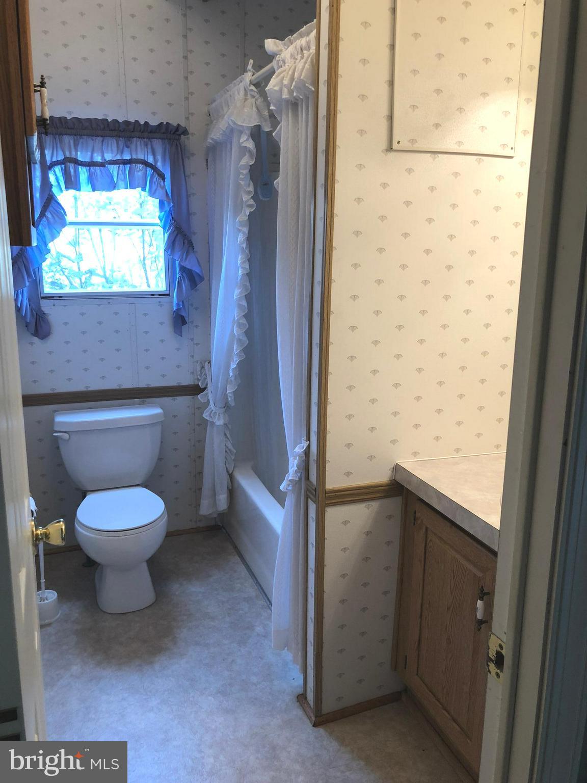 1299 Reynolds Road Cross Junction, VA 22625 - Photo 17 of 23 2nd full bath
