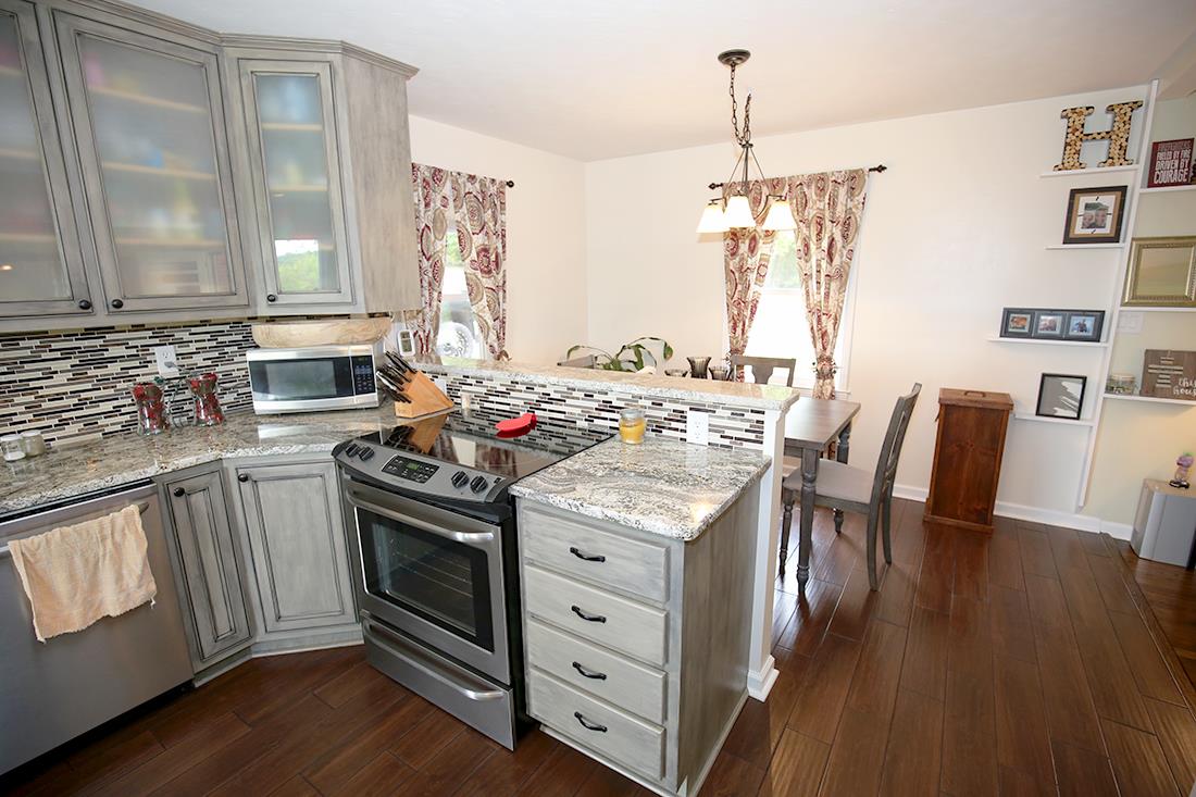 1807 Bill Dedmon Road Bowling Green, KY 42101 - Photo 12 of 29 Gallery Image 12