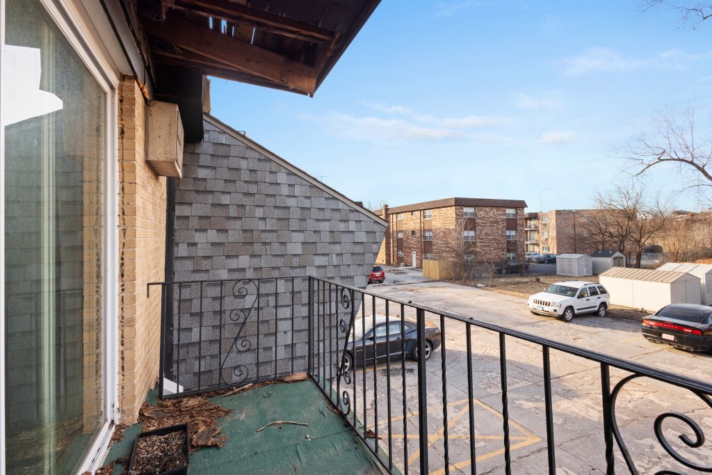 4840 West Engle Road, Unit 2NE Alsip, IL 60803 - Photo 13 of 17 Gallery Image 13