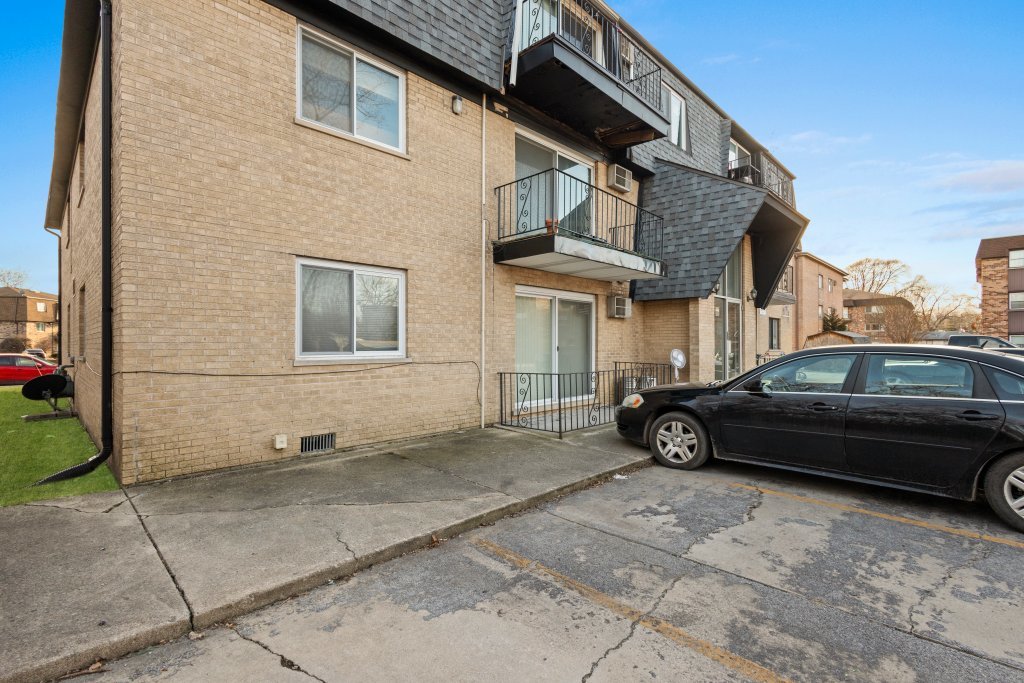 4840 West Engle Road, Unit 2NE Alsip, IL 60803 - Photo 15 of 17 Gallery Image 15