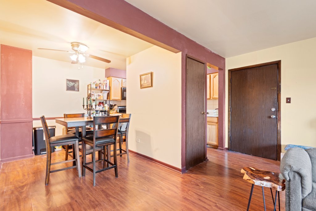 4840 West Engle Road, Unit 2NE Alsip, IL 60803 - Photo 5 of 17 Gallery Image 5