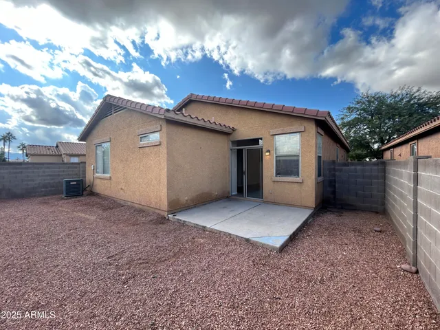 $1,700 | 6315 South 69th Glen, Laveen, AZ 85339