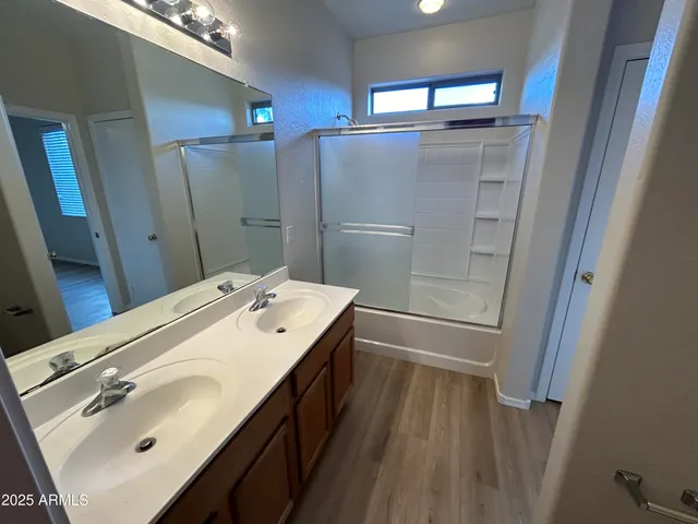 $1,700 | 6315 South 69th Glen, Laveen, AZ 85339